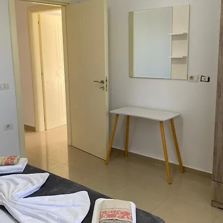 Aries Apartamento *